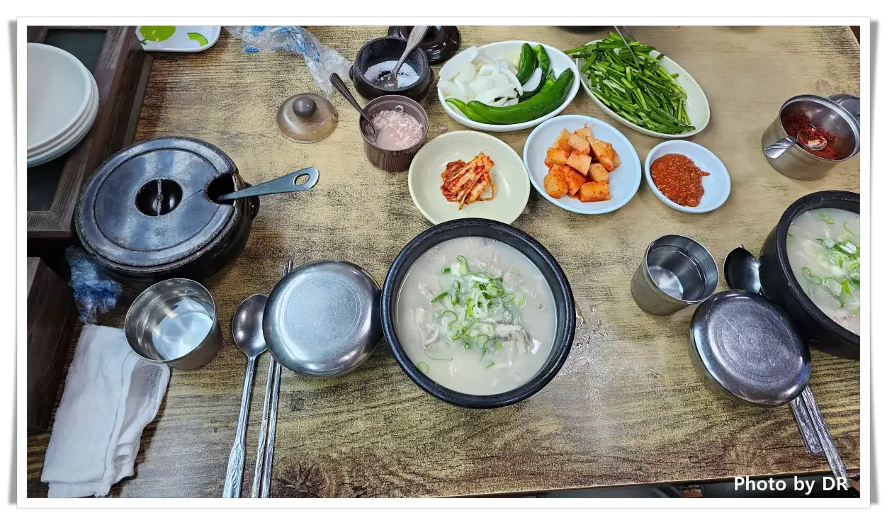 소나무돼지국밥-한상